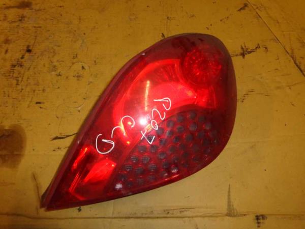 FEU ARRIERE DROIT PEUGEOT 207 CC - Vue 1